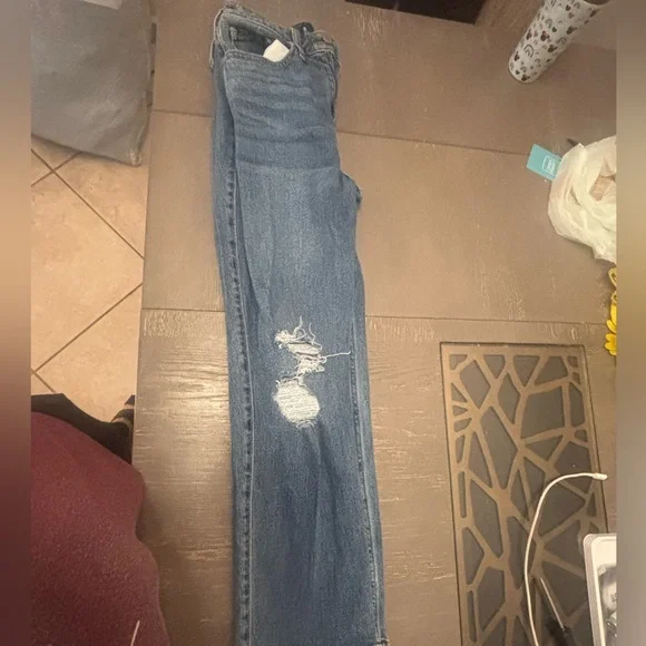 Hollister High Rise Straight Jeans 1R - Picture 2 of 5